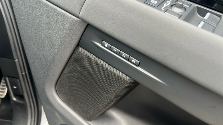 Land Rover Range Rover Evoque 2.0 D200 Dynamic SE 5dr Auto Diesel Hatchback